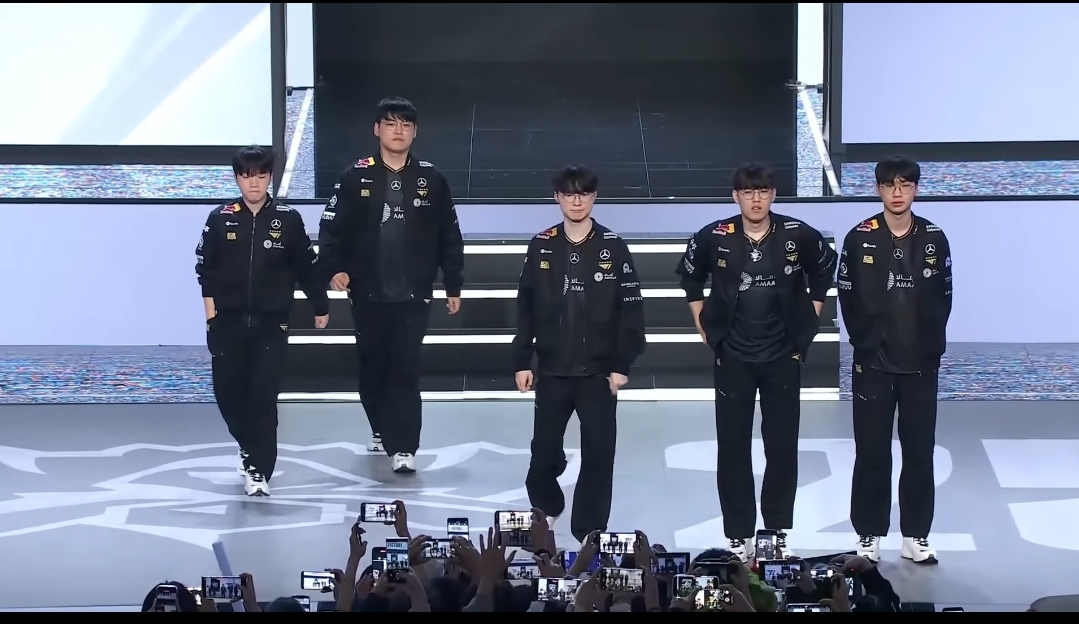 T1 destroza a FlyQuest: Faker sigue dictando cátedra en un torneo que ya es suyo por historia<br>